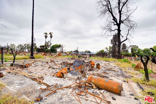 683 E Pine Street, Altadena, CA 91001