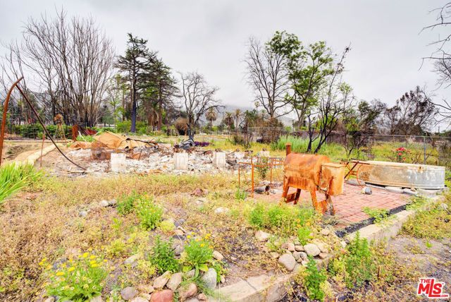 683 E Pine Street, Altadena, CA 91001