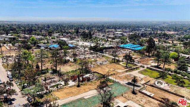 683 E Pine Street, Altadena, CA 91001