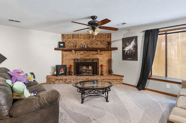 513 N Shefford St, Wichita, KS 67212