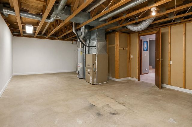 513 N Shefford St, Wichita, KS 67212