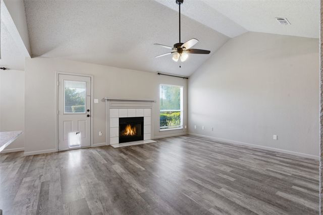 316 Preston Drive, Cleburne, TX 76033