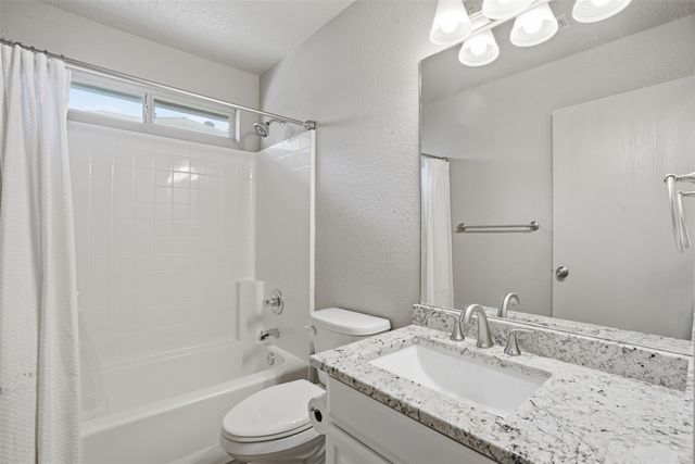 316 Preston Drive, Cleburne, TX 76033