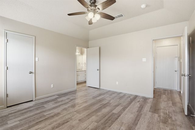 316 Preston Drive, Cleburne, TX 76033