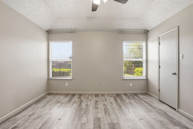 316 Preston Drive, Cleburne, TX 76033