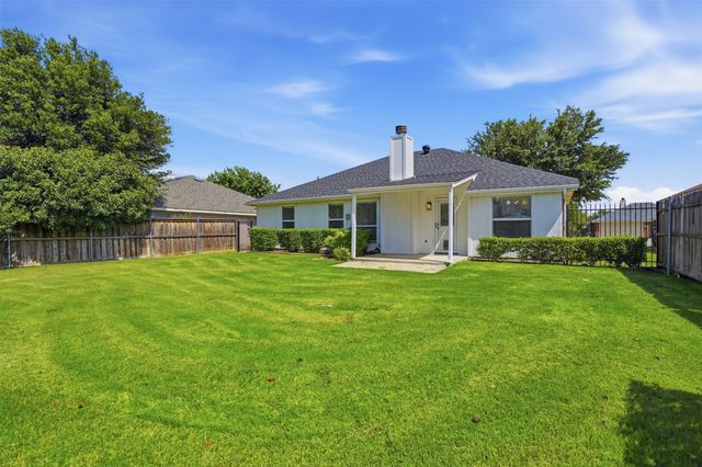 316 Preston Drive, Cleburne, TX 76033