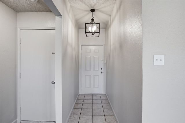 316 Preston Drive, Cleburne, TX 76033