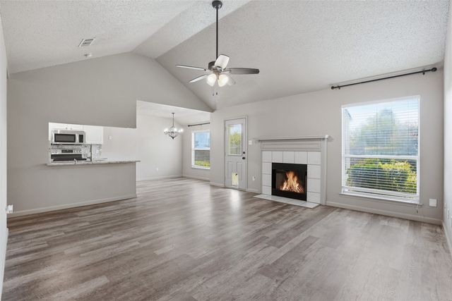 316 Preston Drive, Cleburne, TX 76033