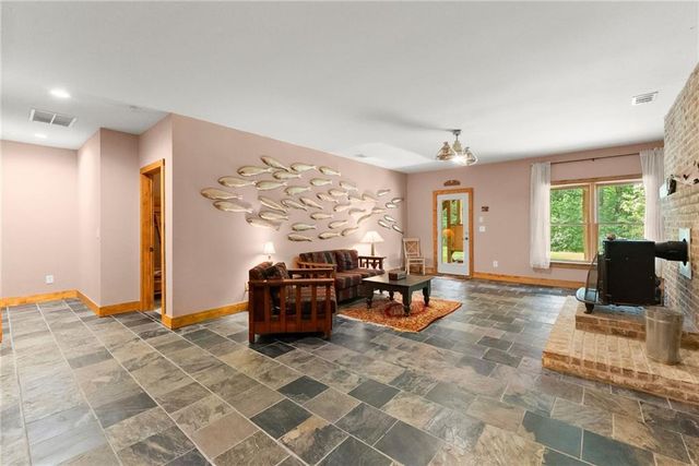 478 Chandler Place Drive, Lavonia, GA 30553