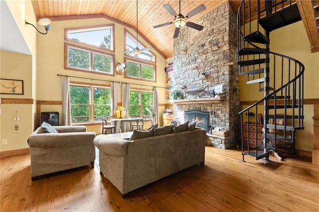 478 Chandler Place Drive, Lavonia, GA 30553