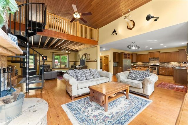 478 Chandler Place Drive, Lavonia, GA 30553