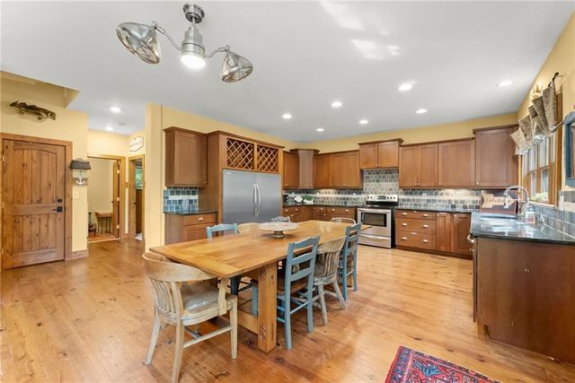 478 Chandler Place Drive, Lavonia, GA 30553