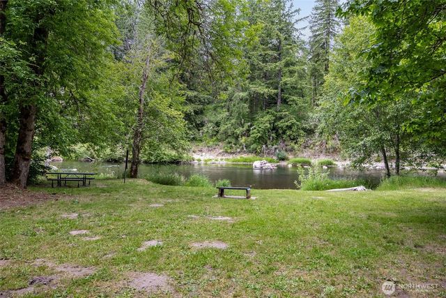 17112 Kinnikinnick Court SE, Yelm, WA 98597