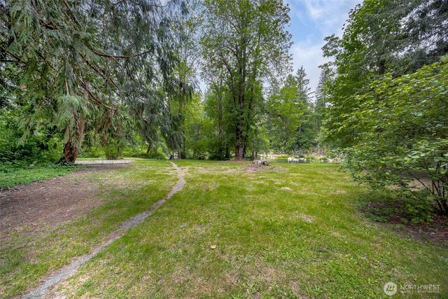 17112 Kinnikinnick Court SE, Yelm, WA 98597