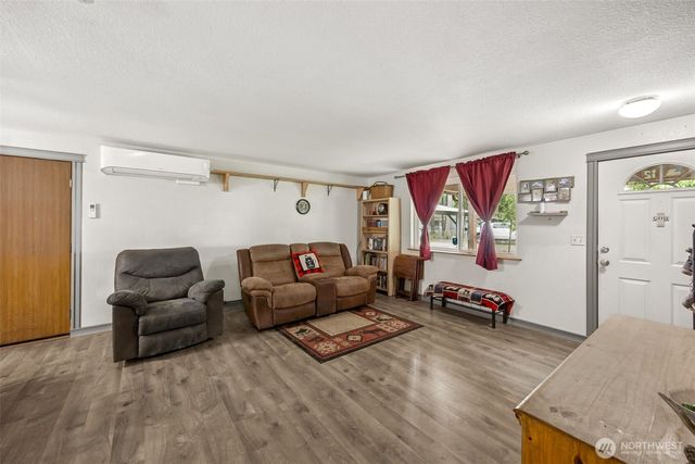 17112 Kinnikinnick Court SE, Yelm, WA 98597