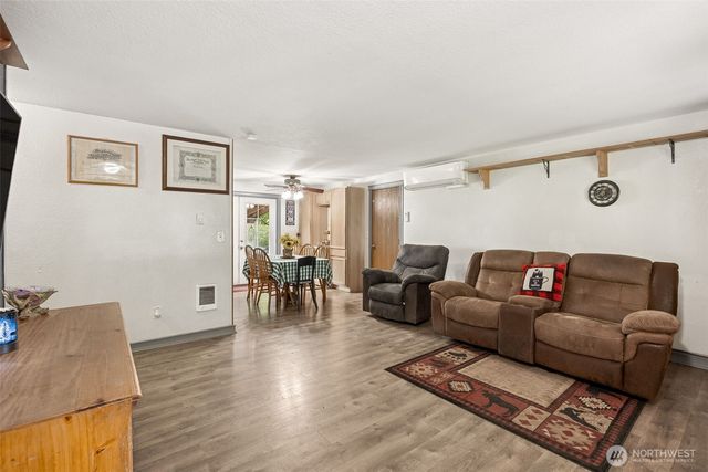 17112 Kinnikinnick Court SE, Yelm, WA 98597