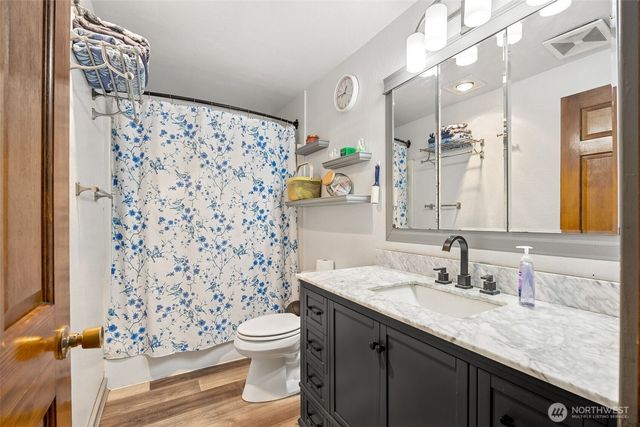 17112 Kinnikinnick Court SE, Yelm, WA 98597