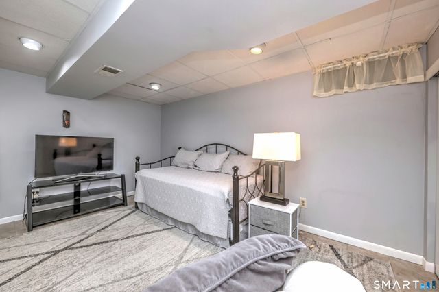 14 Deepwood Circle 14, Monroe, CT 06468