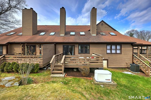 14 Deepwood Circle 14, Monroe, CT 06468