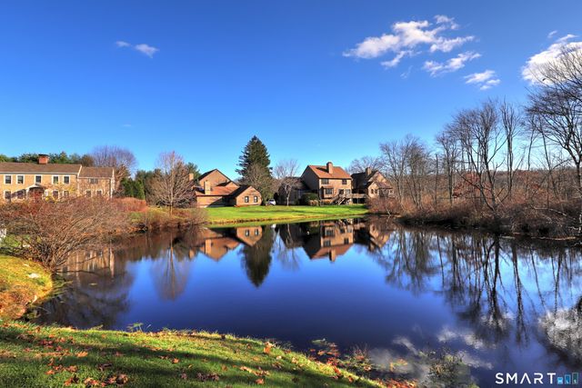 14 Deepwood Circle 14, Monroe, CT 06468