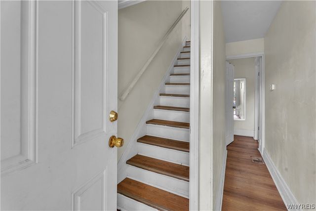 2523 Falls Street, Niagara Falls, NY 14303