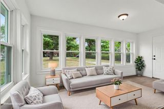 35263 Lewis Street, Westland, MI 48185
