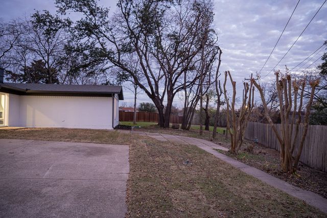 12607 Gaslite Circle, Farmers Branch, TX 75234