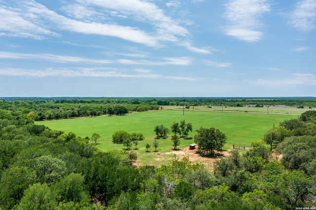 11259 N State Highway 80, Leesville, TX 78122