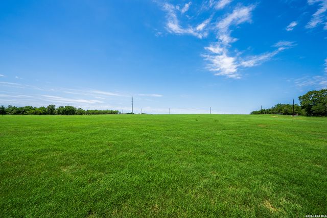 11259 N State Highway 80, Leesville, TX 78122