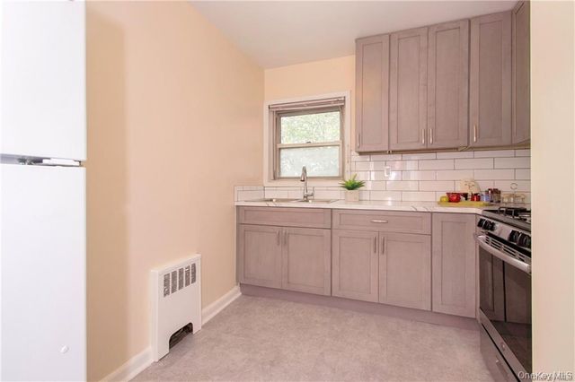 330 S Broadway A6, Tarrytown, NY 10591