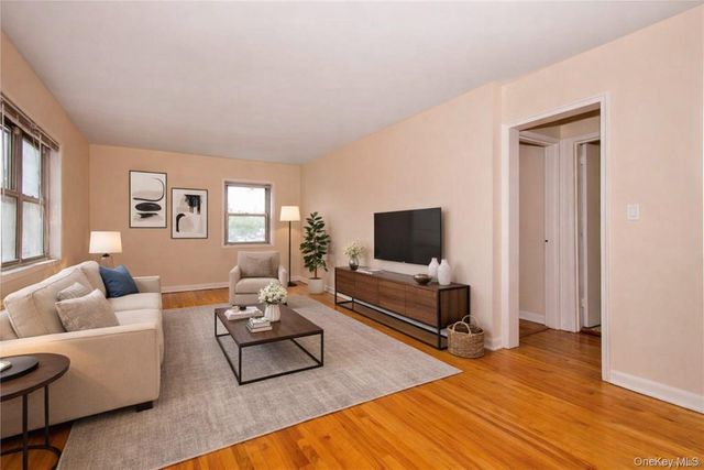 330 S Broadway A6, Tarrytown, NY 10591