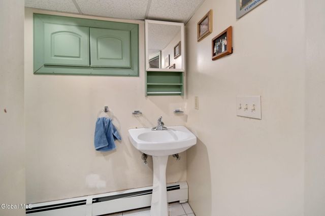 307 W Madison Ave Ext, Johnstown, NY 12095