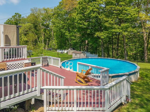 307 W Madison Ave Ext, Johnstown, NY 12095
