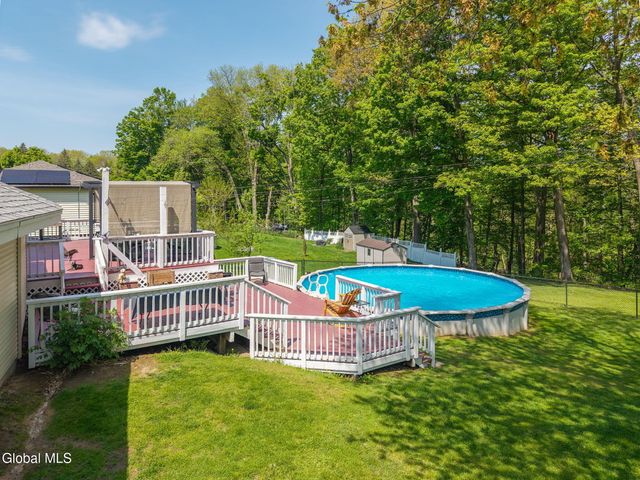 307 W Madison Ave Ext, Johnstown, NY 12095
