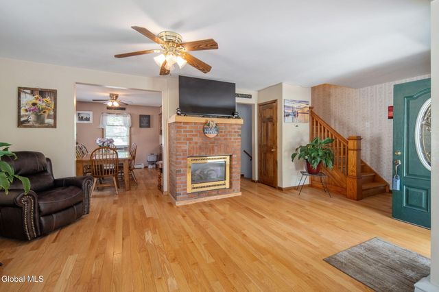 307 W Madison Ave Ext, Johnstown, NY 12095