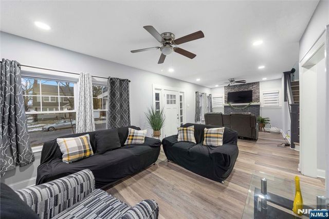 61-63 Keer, Newark, NJ 07112