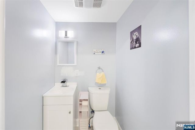 61-63 Keer, Newark, NJ 07112