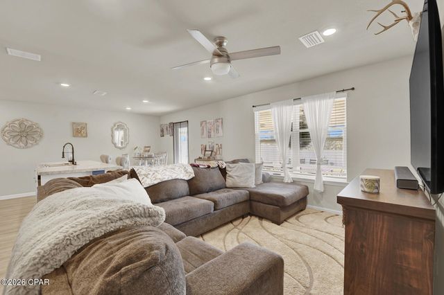 6660 Slabinski Lane, Panama City, FL 32404