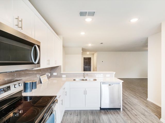 405 Glendale Road, Van Alstyne, TX 75495