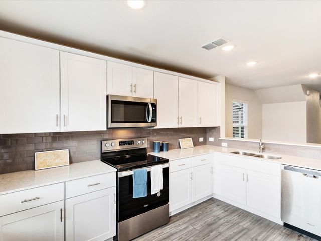 405 Glendale Road, Van Alstyne, TX 75495