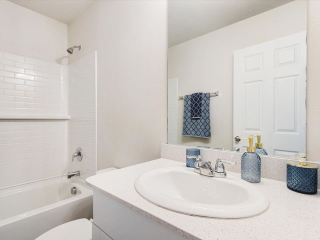 405 Glendale Road, Van Alstyne, TX 75495