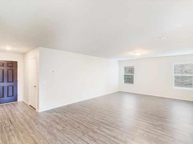 405 Glendale Road, Van Alstyne, TX 75495