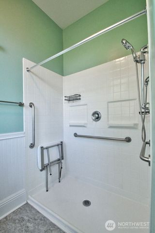 218 E Young Street, Elma, WA 98541