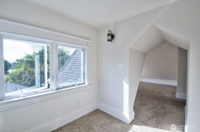 218 E Young Street, Elma, WA 98541