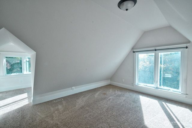 218 E Young Street, Elma, WA 98541