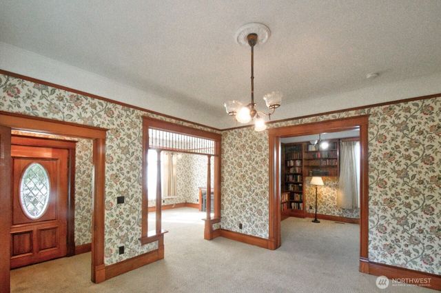 218 E Young Street, Elma, WA 98541