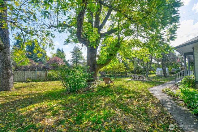 218 E Young Street, Elma, WA 98541