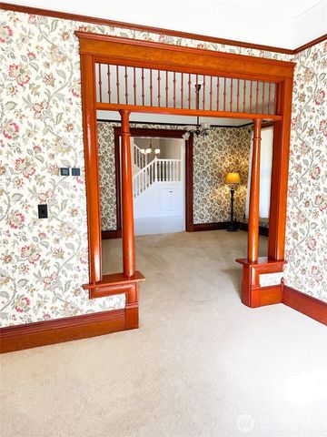 218 E Young Street, Elma, WA 98541