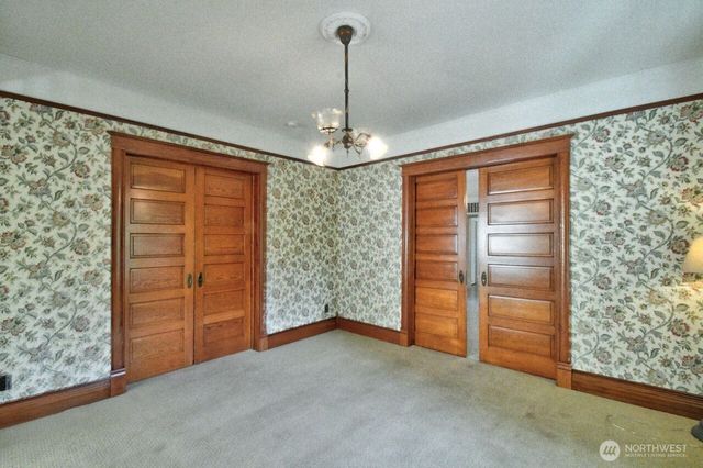 218 E Young Street, Elma, WA 98541