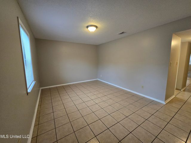 15251 Parkwood Drive, B, Gulfport, MS 39503